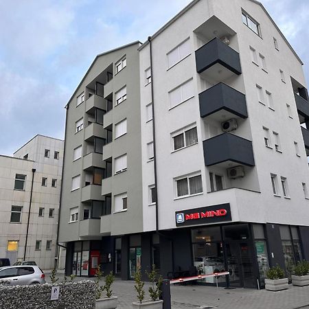 Lux Apartment III برييدور المظهر الخارجي الصورة